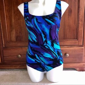 Robby Len Women’s Swimsuit one piece